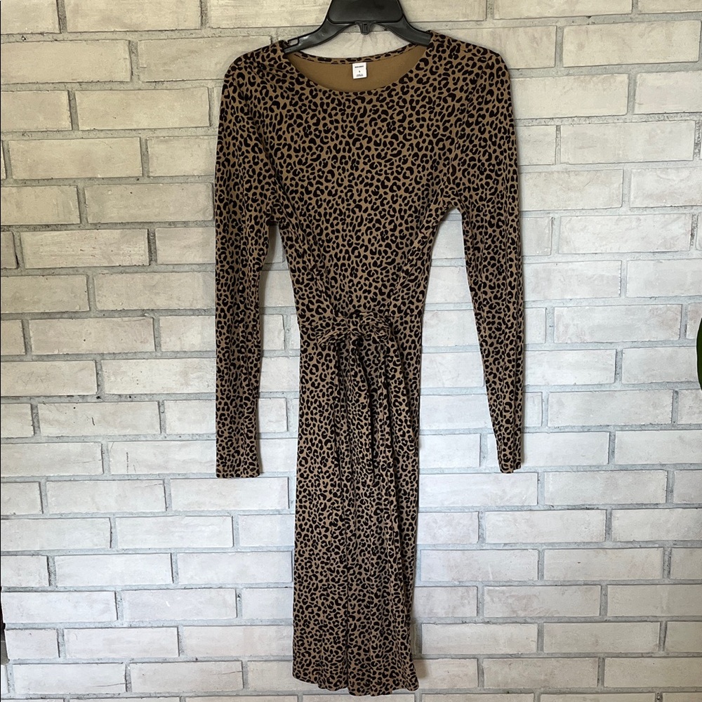 Old Navy Brown Leopard-Print Long Sleeve Tie-Waist Dress